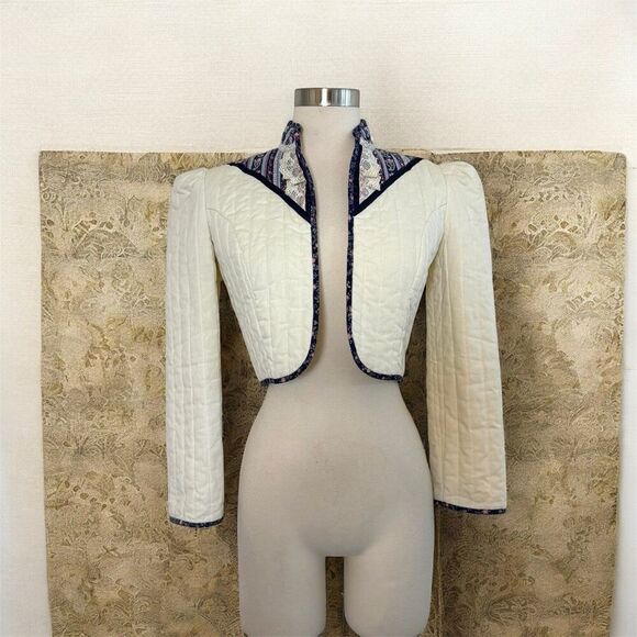 Vintage Jackets & Blazers - Vintage 1970s White Quilted Fitted Puff Prairie Jacket Cropped XS Small